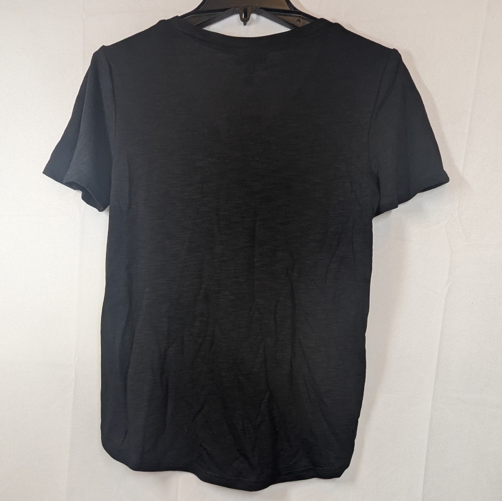 Jessica Simpson Women’s Top size XS Black Flutter Sleeve V-Neck Relaxed Fit NWT - Picture 3 of 5